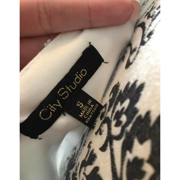 White sheer longsleeve Dress - Picture 4 of 4